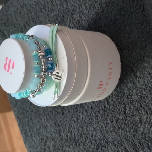 BP "Just Keep Swimming", Women's 4-pc Bracelet Set - Picture 4 of 6